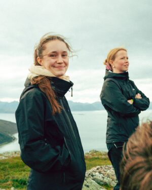 Sigrid Instagram - getting the band back together (it’s been two weeks) in Harstad ⛰️⛰️⛰️ see u tonight @bakgaarden !
