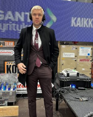 Siim Liivik Instagram - 2023 oli melkoinen vuoristorata. 

rauhallista loppuvuotta ja hyvää tulevaa 2024 kaikille follaajille! 🫶🏻