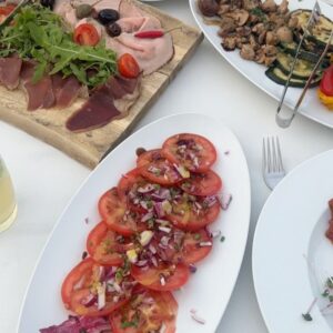 Sıla Şahin Instagram - Hallo ihr Lieben 🫶 

Man kann nicht gut denken, gut lieben, gut schlafen, wenn man nicht gut gegessen hat 

Essen war ne 1   
jetzt geht alles wieder einwandfrei lieber Francesco ! 
Grazie 🙏 🫶 

 @panoramarestaurant.at 

#2daysoff #kurzurlaub #panoramamödling #italienischesessen #dinner #dinnerwithaview #dinnerwithfriends
