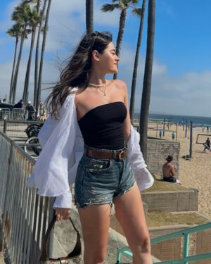 Simay Barlas Instagram - 🌴🌊🫶🏼🌈✨