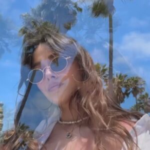 Simay Barlas Instagram - 🌴🌊🫶🏼🌈✨