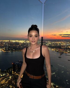 Simay Barlas Instagram - 🌇🥂✨🫶🏼🫧