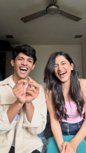 Simran Sharma Instagram - Wait for it🤭 

#trending #instagram #instgramreels #funny #bestfriend #bestfriendgoals #prank #simransharma #nihalnishchal