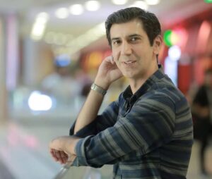 Sina Razani Instagram - در حاشیه اکران مردمی فیلم شب طلایی در پردیس کورش
عکسها از میلاد جان بهشتی

  #سینا_رازانی #سینارازانی #بازیگر #بازیگری #بازیگران #بازیگر_مرد #بازیگران_ایرانی #بازیگری_تئاتر #هنر #هنرمند #هنرمندان_ایرانی #هنریشه #عکس #عکاسی #میلاد_بهشتی #کورش #پردیس_کورش #فیلم_سینمایی #فیلم