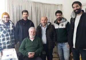Sina Razani Instagram - بدرود رفقای هنرمندم
چه زود دلم برای همه تون تنگ شد
عکسهای یادگاری فیلم سینمایی شمش طلا
به قلم و کارگردانی یوسف حاتمی کیا
وتهیه کنندگی ابراهیم حاتمی کیا

دو عکس آخر از نگاه دوربین حمید جانی پور عزیز 

#هنر#هنرمندان_ایرانی #سینما #عشق #تئاتر #زندگی #سینا_رازانی #سینارازانی #شمش_طلا #یوسف_حاتمی_کیا #ابراهیم_حاتمی_کیا