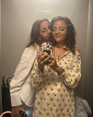 Sindy Michelle Claudia Auvity Instagram - Ma saison préférée suis son cours, mon dernier été de « pas » maman, hâte de créer des souvenir avec ma petite star qui grandit dans mon ventre. 🫶🏽