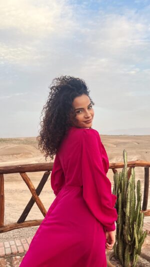 Sindy Michelle Claudia Auvity Instagram - Ptdrrr pour la Fashion week on repassera de toute manière je rentre plus dans rieng 
Vous seriez quelle team vous ?