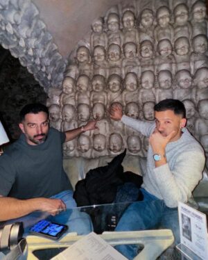 Sirvan Khosravi Instagram - Alien Museum 👽
