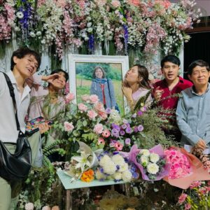 Siwat Sirichai Instagram - เป็นงานไว้อาลัย ที่สดใสที่สุดในโลก ขอบคุณพระเจ้าสำหรับฤดูกาลใหม่ของแม่ ขอบคุณทุกคนที่มาวันนี้มากๆนะครับ 😁💕.