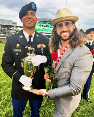 Skylar Lear Instagram - I didn’t choose the Derby life, the Derby life chose me 😎🐎 #latebutgreat #derby #derby2023 #kentuckyderby #derbyday #derbylove #mage #DerbyChamp #TrophyHoarder #HorseWhisperer #FastAndFurious #WinningStreak #KentuckyFriedSpeed #HorsePowerWho  #CantStopWontStop #NotJustAHatPerson #JockeyWannabe #RunForTheRoses #OutrunTheCompetition #CatGotTheTrophy  #TrophyCollector