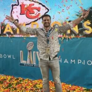 Skylar Lear Instagram - Super Bowl LIV with my brother @jrobofficial ! Epic story behind this post 😎 congrats to the Chiefs! #superbowl #superbowl2020 #superbowlliv #miami #epic #brothers #brotherhood #bros #boys #chiefs