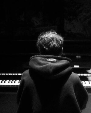 Slava Marlow Instagram - ЛИЗА