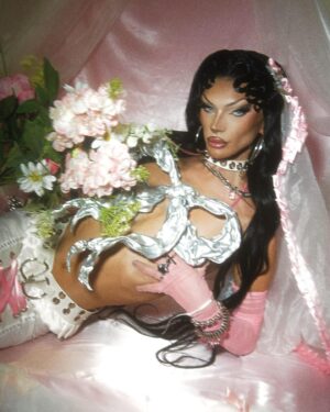 Sminty Drop Instagram - gave u a bow-ner x
 
outfit & hair by me 🎀