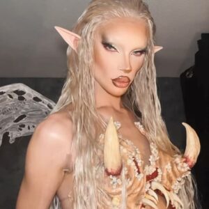 Sminty Drop Instagram - The Tooth Fairy 
 
full look made by me 👻🧚🏼‍♀️