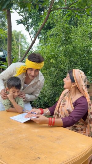 Smrity Sinha Instagram - Mera baccha #ayazkhanactor #funnyvideo #trendingreels