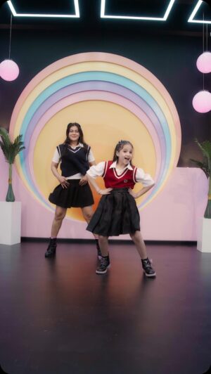 Sneha Gupta Instagram - Amazing Song From @byou_productions ❤️ By @tejalpimpley Mam ❤️

@snehagupta28 Didu U R Amazing ❤️💃

@shivimusicofficial Didu Ur Voice Is Amazing ❤

#mamacita #reels #byou #instagram #instareels #trendingreels #explore #dance