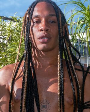 Soa De Muse Instagram - A Black Realness do @dragrace_france @soa_de_muse em sua passagem pelo Rio de Janeiro ☀️❤️‍🔥
Photo: @jeffbelati