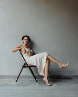 Sobhita Dhulipala Instagram - experience timeless elegance and refined style with @Zara

Discover the latest collection in stores in India & online at www.zara.com 
#ZaraIndia #Zarawoman #ZaraIndiaOnline #Ad