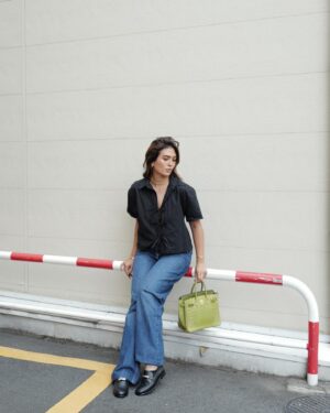 Sofia Andres Instagram - Happy kid. 💚🖤 @japanluxedirect