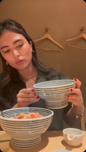 Sofia Andres Instagram - Hello carbs 🥵🍚