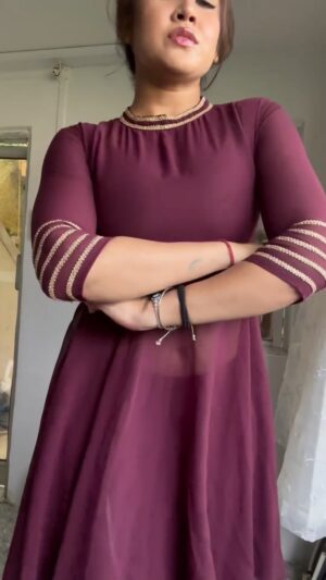 Sofia Ansari Instagram - #grwmreel 

Dress @shakuntaa @meeshoapp 
Jewellery @jawelerycollection 
Lip oil @nooni_official 
👠 @catwalk.india 

#bodyimage #fyp #explore #sofiaansari