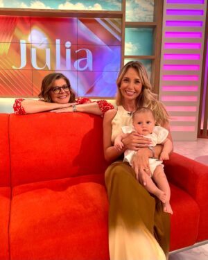 Sofia Arruda Instagram - Hoje, Sofia Arruda apresentou-nos a pequena Olívia, de apenas 3 meses, e contou-nos tudo sobre como tem sido esta aventura de ser mãe de 2.