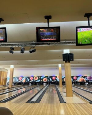 Sofia Barbosa Instagram - bowling sem strikes ੈ✩‧₊˚
