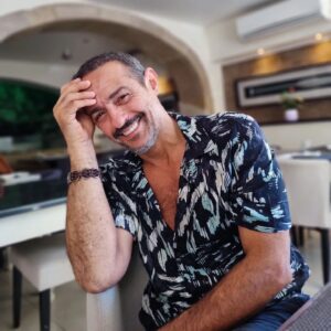 Sofia Cerveira Instagram - Últimamente por aqui❤️

Este sorriso que eu amo @goncalodinizz 😻 Pausa na leitura 😋 A aproveitar os primos 😍 Melhor sopa de lagosta do mundo 🥣 A brincar com o sol ☀️ Happy daugher 🍓 Happy mummy 🏖  Praínha boa 💦

E por aí? O que têm feito?

Contem-me👇

#happydays #summertime #family #moments #love