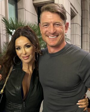 Sofia Milos Instagram - At the premier of DUCHESS starring @charlottekirkofficial and #philipwinchester 
( whom I worked with in Dick Wolf’s Chicago Justice )
PR @charlesshermanpr 

@jenny_leeser  and #Sofiamilos had a great time ! 

#movie #film #cinema #duchess #duchessmovie2024 #redcarpet #premiere