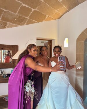 Somkele Iyamah Idhalama Instagram - So grateful for EVERYTHING…God, it’s ALL YOU ✨✨✨ #ForTheLoveOfEden