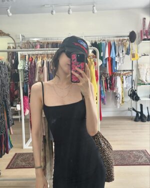 Son Na-eun Instagram - 🪴🌷🌼🍑🍓🖤