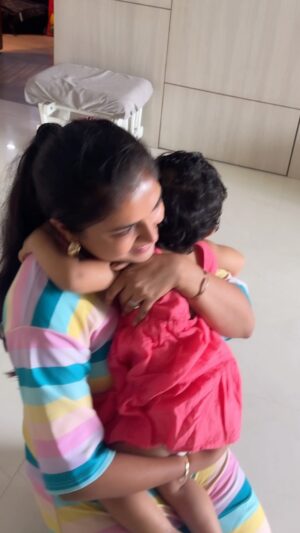 Sonal Kaushal Instagram - Meri Pari 🥹❤️
#babygirl #daughter #mom #parenthood