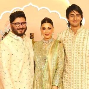 Sonali Bendre Instagram - Congratulations to the wonderful couple, Anant and Radhika! Wishing you a lifetime of happiness together. ❤️ 

Mukesh Bhai and Nita bhabhi, our best wishes to you and your entire family. Thank you for being such spectacular hosts, for your exquisite hospitality, and for making every guest feel special.
The wedding was truly amazing. 

#MukeshAmbani #NitaAmbani #AnantAmbani @radhmerch1610 @mamamagish @aambani1 @shloka11 @anandpiramal