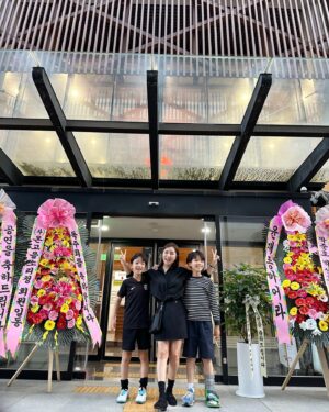 Song Ga-in Instagram - 든든한 귀요미 조카들과 둘째오빠 독주회 ! 🙏🏻💕
앵콜이 제일 잼있었던건 안비밀 ㅋㅋㅋ🤣
