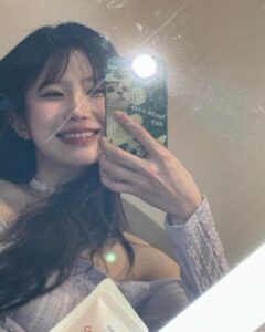 Actress Song Ha-young HD Instagram Photos and Wallpapers August 2024