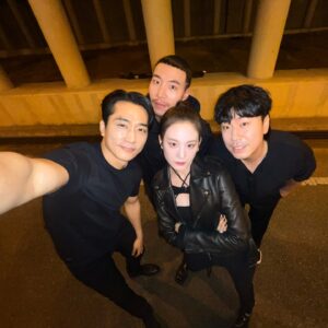 Song Seung-heon Instagram - 모든 스텝분들, 선후배님들 진심으로 수고하셨습니다!
그동안 tvN ”플레이어2“ 사랑해주신 모든분들께 감사드립니다!
사랑합니다❤️