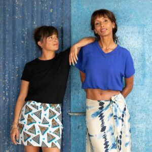 Sonia Rolland Instagram - @tropiquescriminelsofficiel toujours leader! 💪🏽❤️

Vous étiez plus de 4 M encore hier soir à nous suivre sur France2!! 
Merci pour cette fidélité! 🌹

📌 replay dispo sur France.Tv 

#TropiqueCriminels #France2 @federationstudios @france.tv @france2_presse