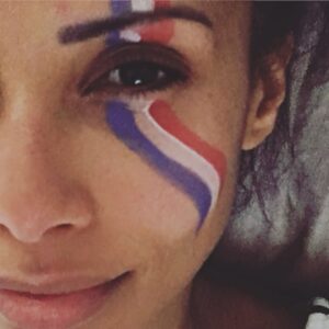 Sonia Rolland Instagram - Salut, Shalom, Salam… Vive la France ✊🏽🇫🇷❤️

Fière de nous, de notre mobilisation! 

A vous de jouer les élus! Le seum est grand, le chantier l’est d’autant! A nous de rester vigilants! 

PS: pour les déçus qui confondent ma page insta avec leur cabinet de toilette… ou de psy, je vous propose de vous désabonner. Prenez soin de vous! 🫶🏽

#legislatives2024 #France