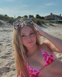 Actress Sophie Grace HD Instagram Photos and Wallpapers June 2024