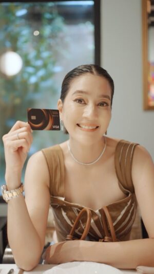 Sopitnapa Chumpanee Instagram - #คุณโสภิตมีเรื่องจะเล่า 🧡👩🏻 #ร้านอาหาร #อาหารอร่อย วันนี้ เจี๊ยบ แม่ไก่ และ เบเน่ มาเปิดประสบการณ์การทานข้าวแกงแบบ Fine Dining ที่ร้าน Wana Yook ค่ะ อาหารรสชาติดีมาก ๆ แถม จ่ายด้วยบัตรเครดิต ttb reserve ได้รับส่วนลดเงินคืนสูงสุด 50% ร้าน fine dining เฉพาะผู้ถือบัตรเครดิต ttb reserve infinite ที่มียอดรวมผลิตภัณฑ์เงินฝาก เงินลงทุนในกองทุนรวม และ/หรือ หุ้นกู้ที่มีอนุพันธ์แฝง และ/หรือ ประกันชีวิต และ/หรือ ประกันวินาศภัย ตั้งแต่ 5 ล้านบาทขึ้นไป โดยคำนวณเฉลี่ยย้อนหลัง 3 เดือน หรือ คำนวณจากยอดเงินคงเหลือ ณ สิ้นเดือน เงื่อนไขตามที่ธนาคารกำหนด
 
 #ttbreserve #บัตรเครดิต #บัตรttbreserve #cashback #เครดิตเงินคืน #บัตรเครดิตคุ้มสุด #finedining

@ttbbankofficial 🧡
@wana.yook