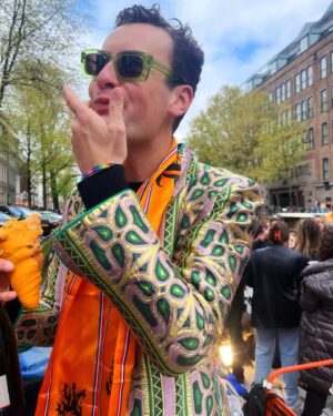 Splinter Chabot Instagram - 🧡👑🧡 KONINGSDAG - varen op de grachten, oranje croissantjes en heeeeel veel champie 👑🧡👑