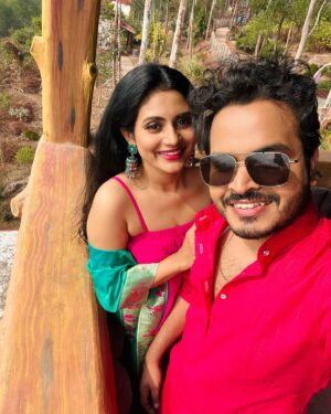 Sradha Panigrahi Instagram - Shall I Upload Our Pre-Wedding BTS ? 🤔 😋
#sradhasandeep #sradhasandeepprewedding #sradhapanigrahi #sandeeppandamusic