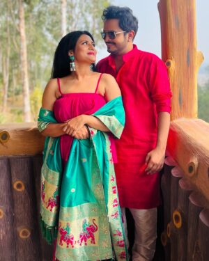 Sradha Panigrahi Instagram - Shall I Upload Our Pre-Wedding BTS ? 🤔 😋
#sradhasandeep #sradhasandeepprewedding #sradhapanigrahi #sandeeppandamusic