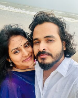 Sradha Panigrahi Instagram - Wish u a many many happy returns of the day husband ❤️🫶 @sandeep__panda_ 🌸