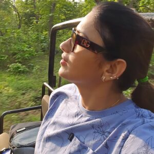 Sri Sudha Bhimireddy Instagram - #sunshower 🥰💚 happy weekend