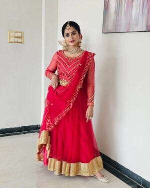 Sruthi Lakshmi Instagram - ലാലേട്ടൻ ❤️❤️❤️❤️❤️❤️ @mohanlal

Bigg Boss season 6 grand finale ❤️❤️❤️ 
 @asianet❤️❤️
 
#mohanlal #biggboss #dance #artist