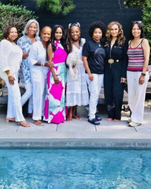 Star Jones Instagram - Hanging with the girls and having a fun day with our boys in the #Hamptons!