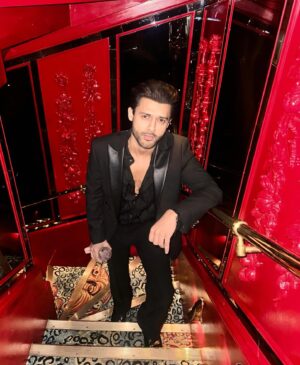 Stebin Ben Instagram - Night in London 🤵‍♂️