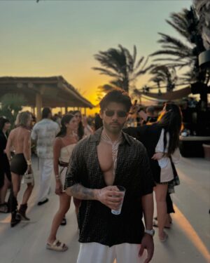 Stebin Ben Instagram - Chasing the sun 🌞 #Mykonos
