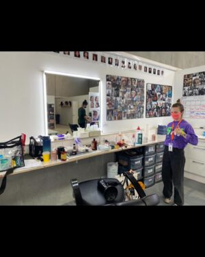 Stefania LaVie Owen Instagram - Mitzi’s magic 🪄❤️ many hours were spent in the hair and make up chair (aka the therapy chair) @mitzi_doney my hair and makeup artist 🧑🏻‍🎨🫡🙌 the hysterical laughter from sleep deprivation, the tears, the deep chats and singalongs kept me going. Love my Mitzi 🫶 @sweettoothnetflix